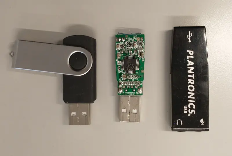 USB flash drive, and the flash memory inside one